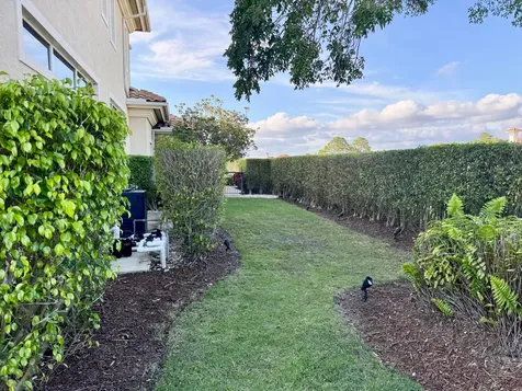 110 SE Rio Casarano Port St Lucie FL 34984