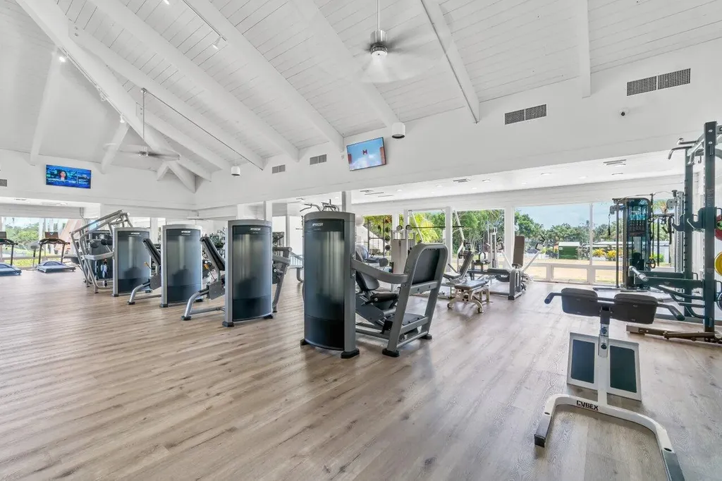 11863 Wimbledon Circle Wellington FL 33414