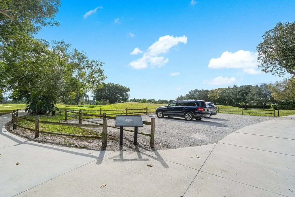 11863 Wimbledon Circle Wellington FL 33414