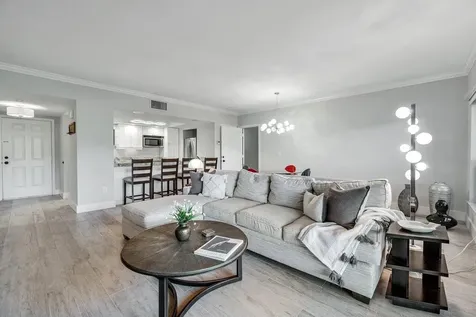 11863 Wimbledon Circle Wellington FL 33414