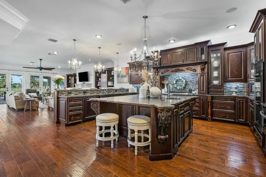 10527 El Paraiso Place Delray Beach FL 33446