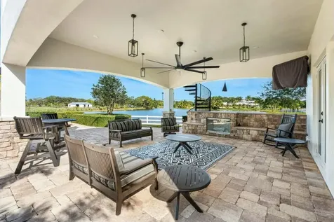 10527 El Paraiso Place Delray Beach FL 33446