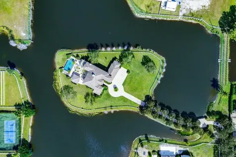 10527 El Paraiso Place Delray Beach FL 33446
