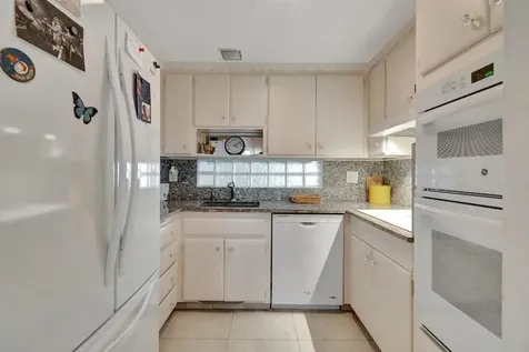 2711 S Ocean 0020 Boulevard Highland Beach FL 33487