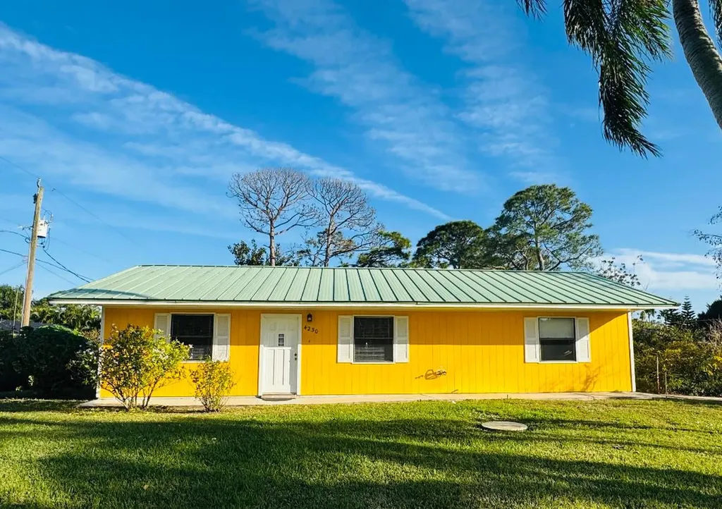4230 SE Robert Loop Road Stuart FL 34997