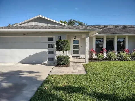 1602 SE Holiday Road Port St Lucie FL 34952