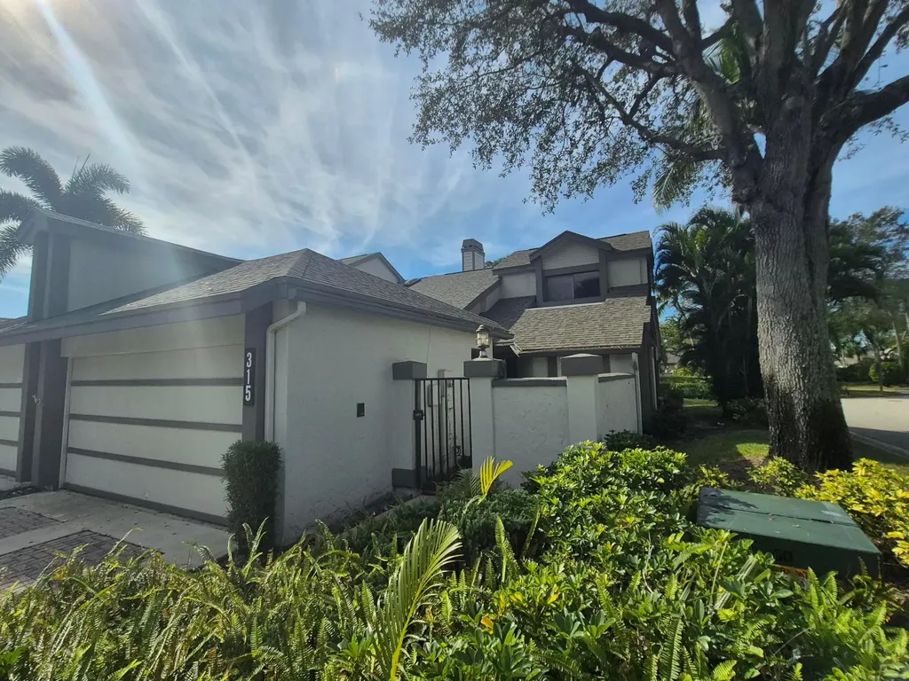 315 Landings Boulevard Greenacres FL 33413