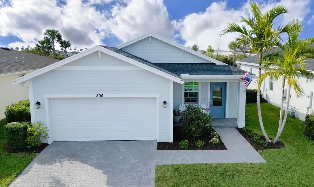 596 SE Mulberry Way Port St Lucie FL 34984