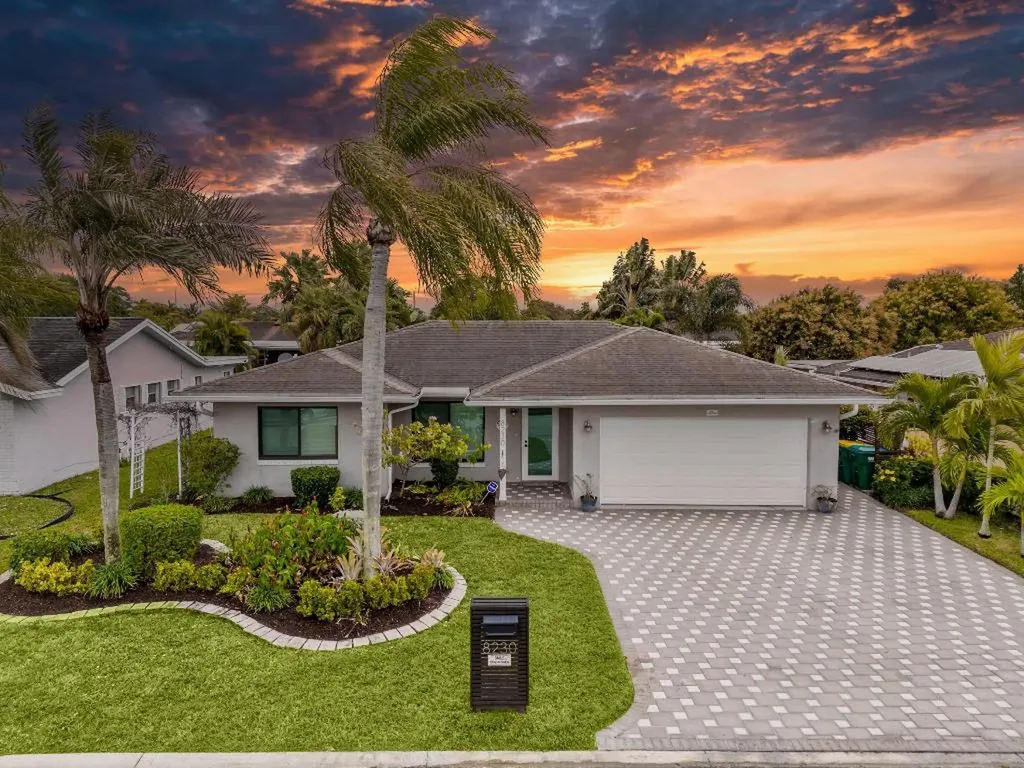 8230 NW 95th Avenue Tamarac FL 33321