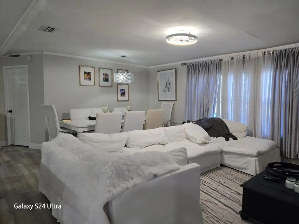 3271 Fairway Drive Pompano Beach FL 33069
