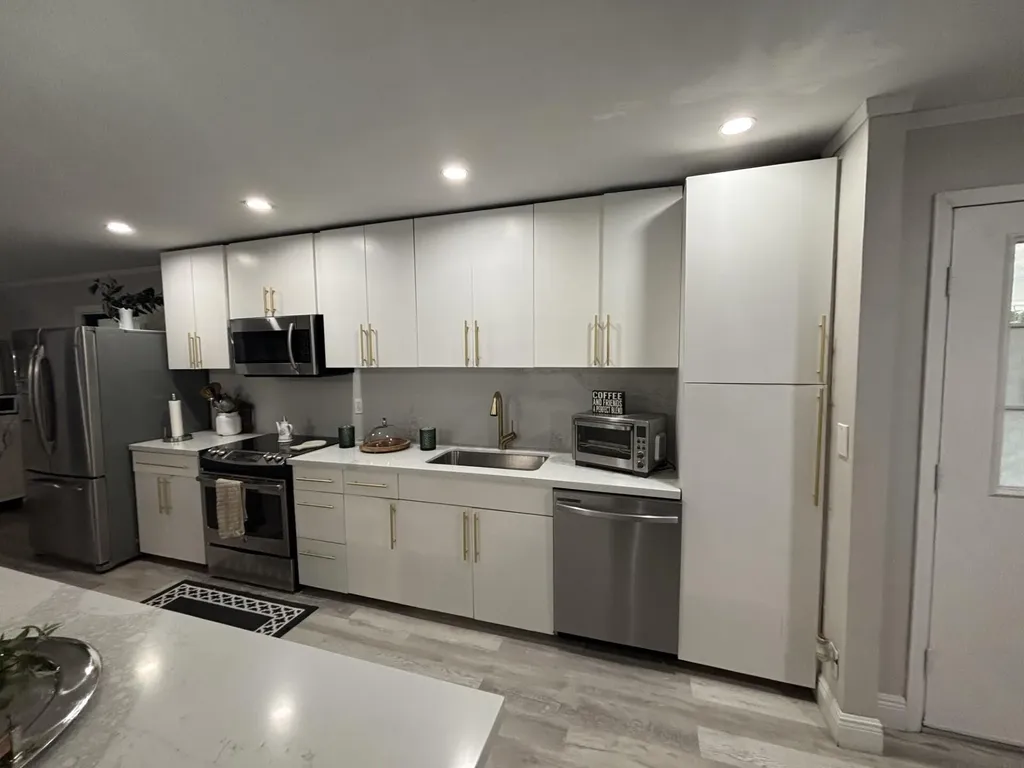 3271 Fairway Drive Pompano Beach FL 33069