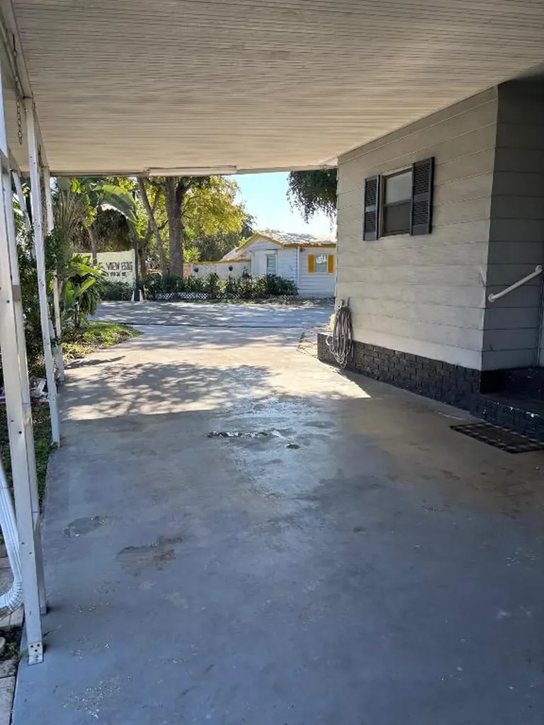 3271 Fairway Drive Pompano Beach FL 33069