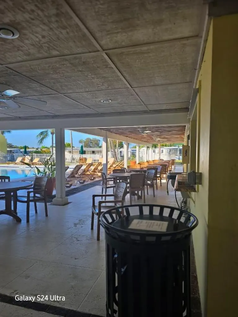 3271 Fairway Drive Pompano Beach FL 33069