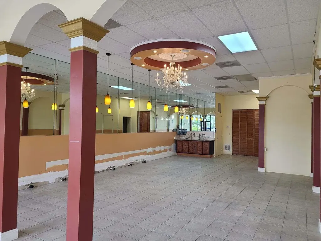 6374 SE Federal Highway Stuart FL 34997