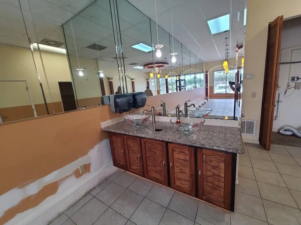 6374 SE Federal Highway Stuart FL 34997