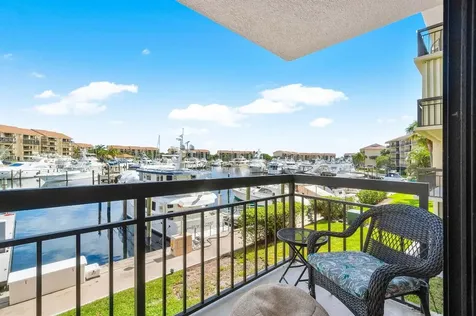 2601 Marina Isle Way Jupiter FL 33477