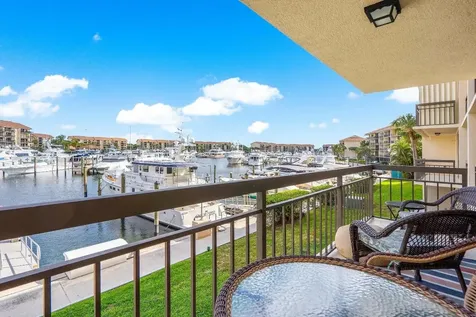2601 Marina Isle Way Jupiter FL 33477