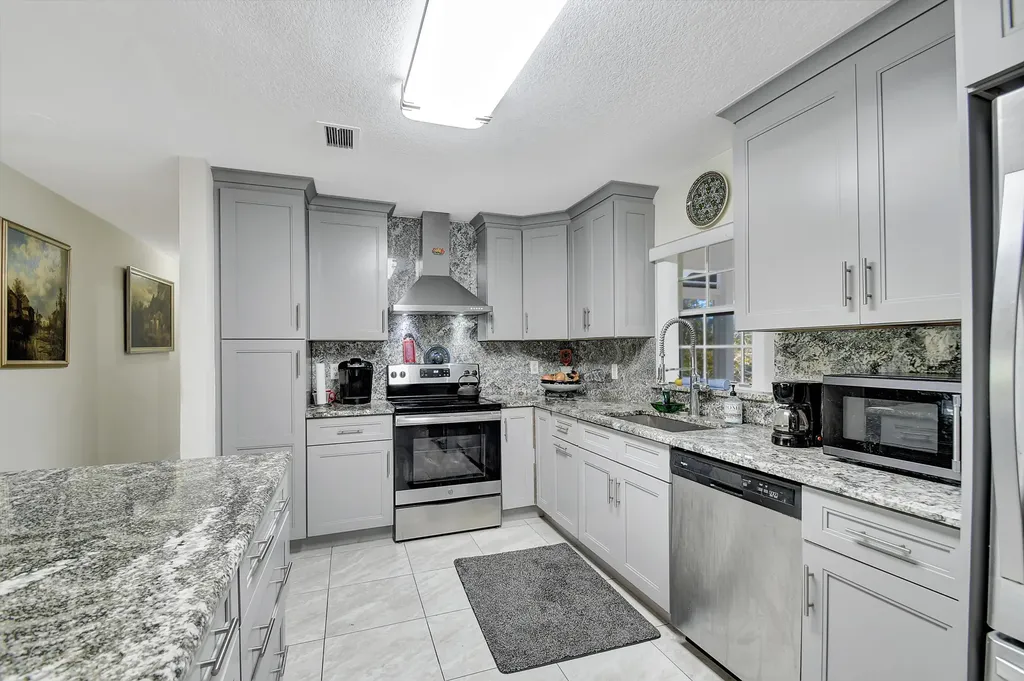 3446 Cabbage Palm Way Loxahatchee FL 33470