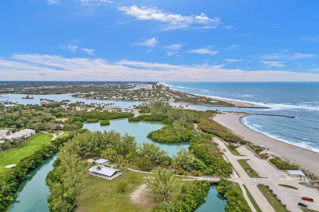 400 Ocean Trail Way Jupiter FL 33477