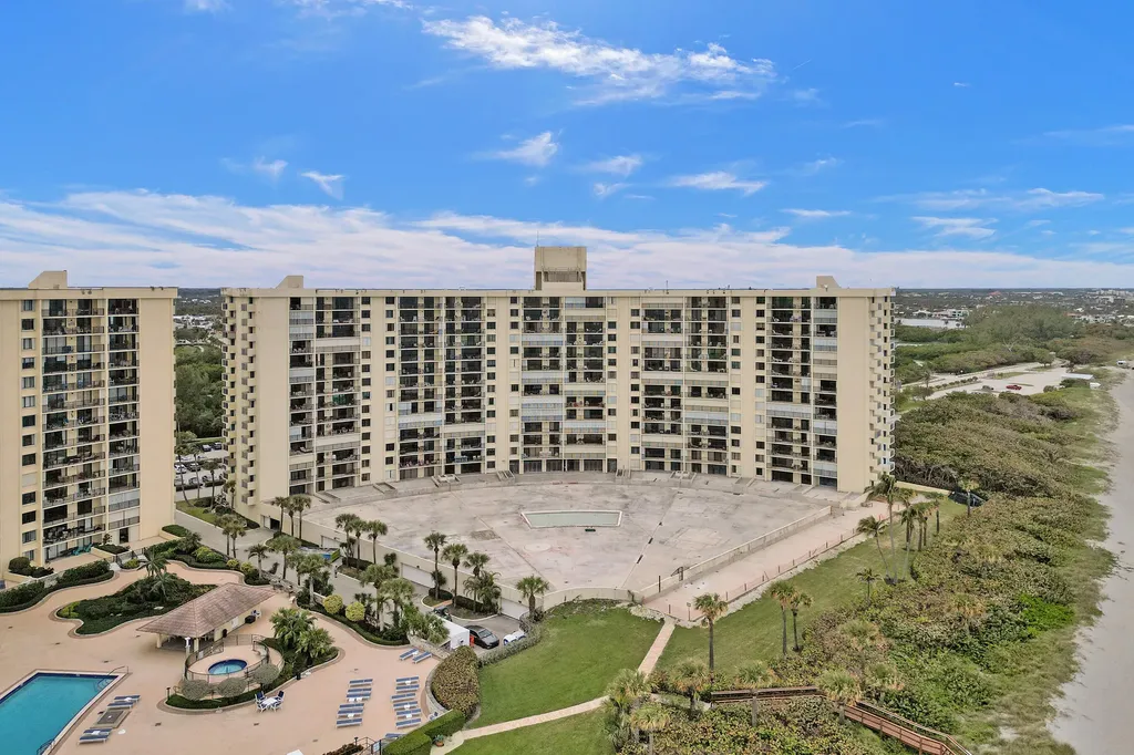 400 Ocean Trail Way Jupiter FL 33477