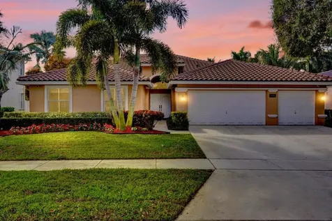 5568 Lake Shore Village Circle Lake Worth FL 33463