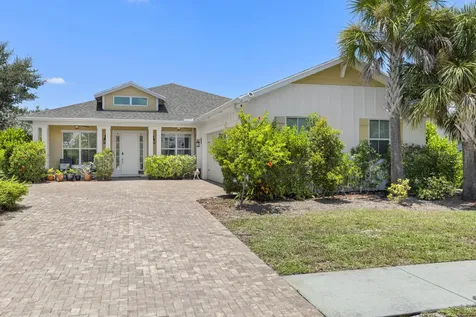1073 Sterling Pine Place Loxahatchee FL 33470