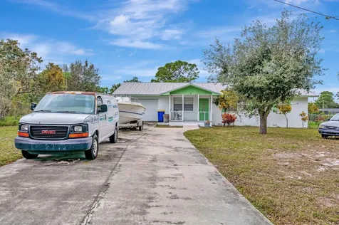 6456 SE Circle Street Hobe Sound FL 33455