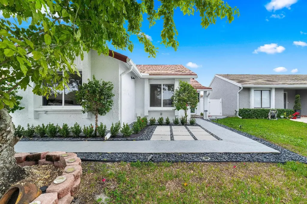 21830 Rainberry Park Circle Boca Raton FL 33428