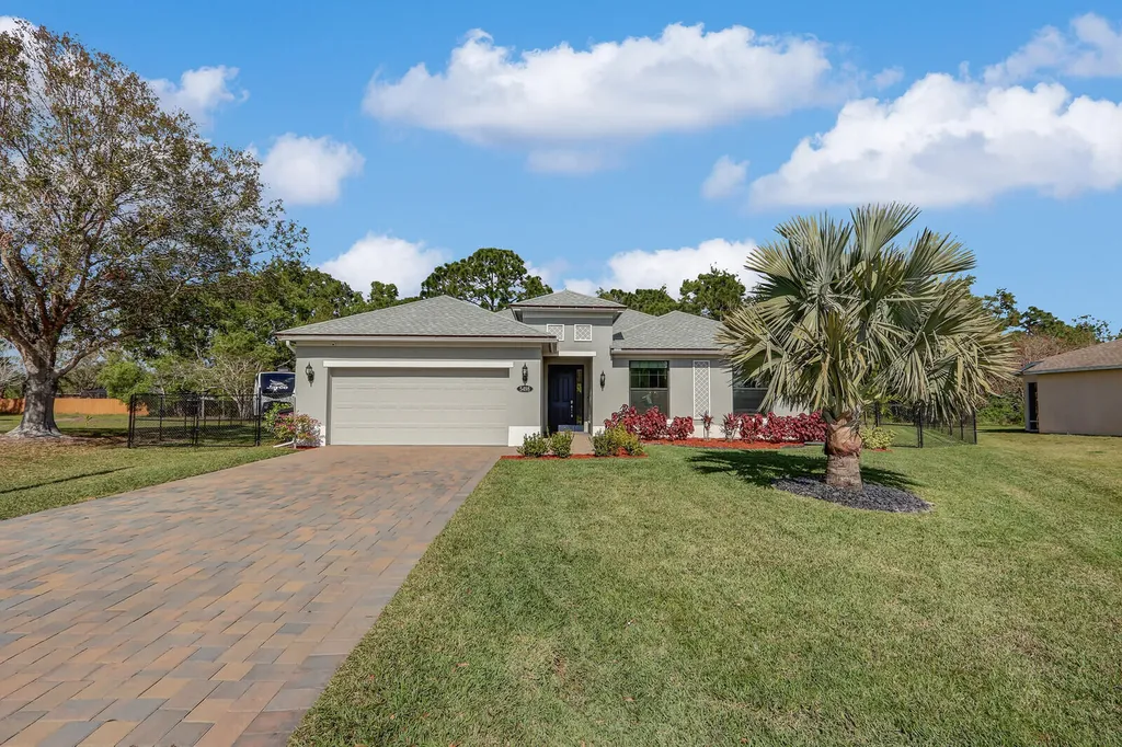 5498 NW Dabney Court Port St Lucie FL 34986