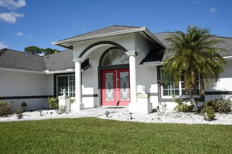 5753 NW Wesley Road Port St Lucie FL 34986