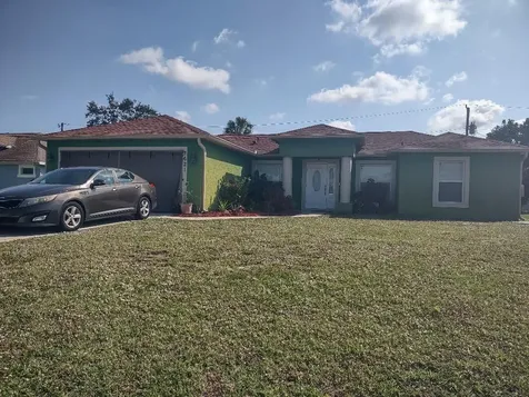 2621 SW Cactus Circle Port St Lucie FL 34953