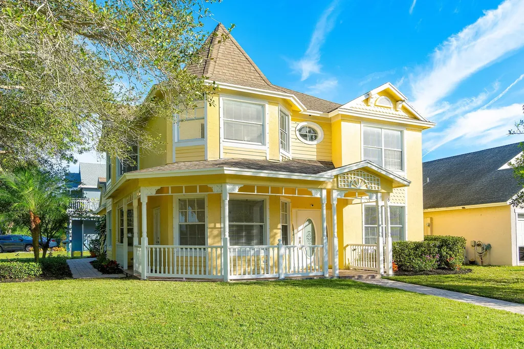 108 Country Club Way Royal Palm Beach FL 33411