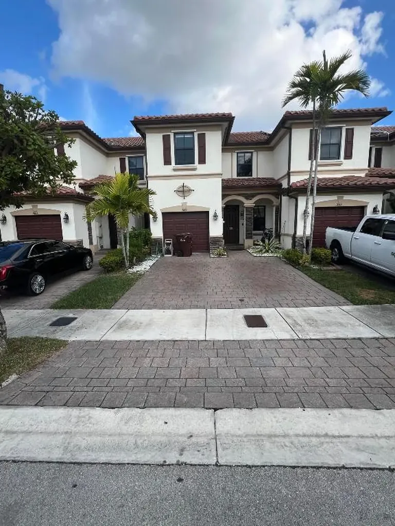 9069 W 33rd Avenue Hialeah FL 33018