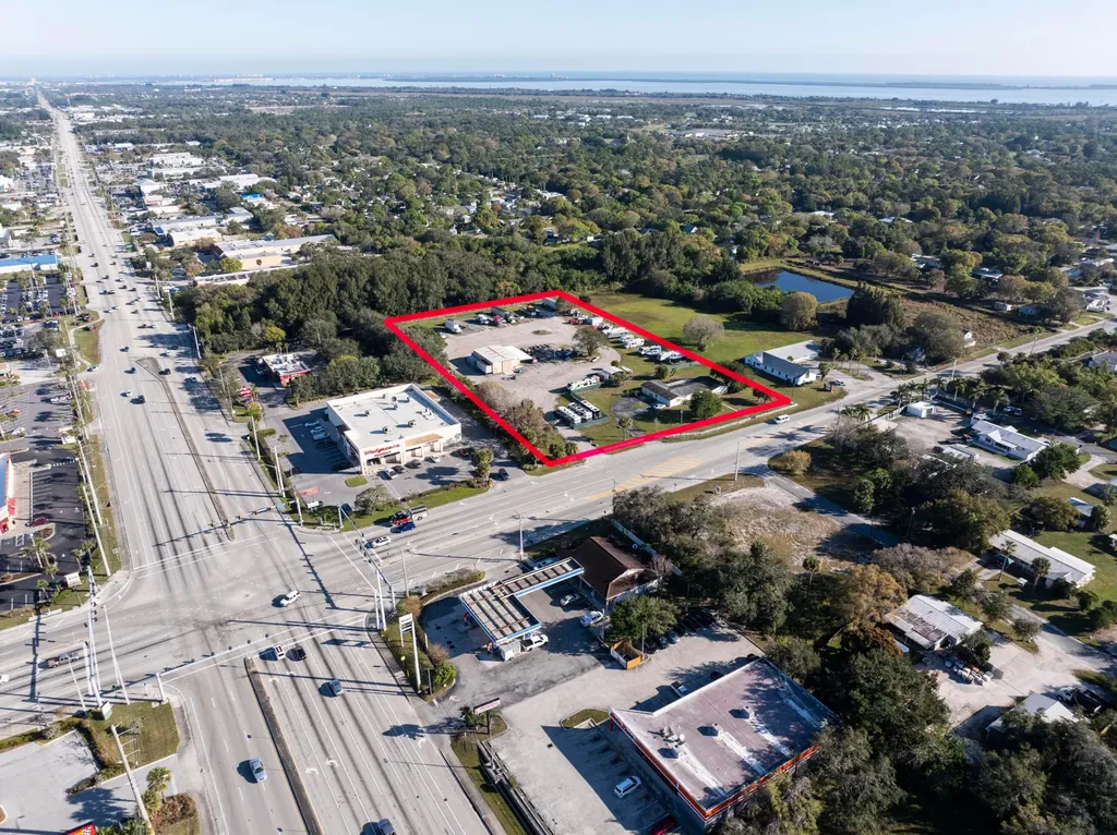 392 E Midway Road Fort Pierce FL 34982