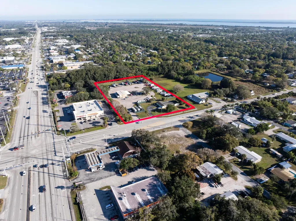392 E Midway Road Fort Pierce FL 34982