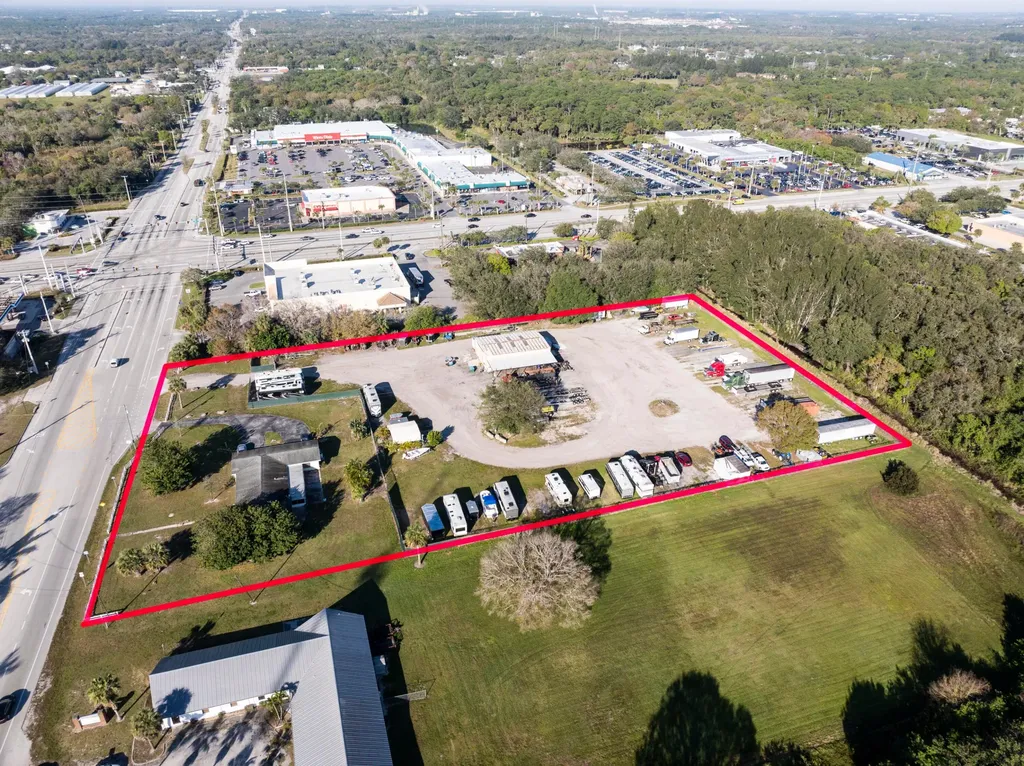 392 E Midway Road Fort Pierce FL 34982