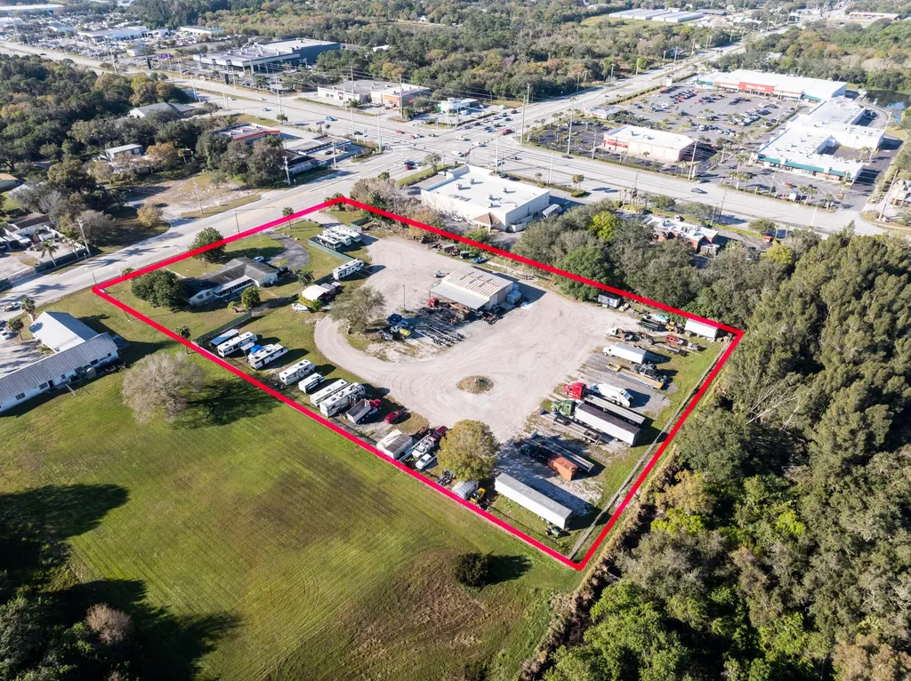 392 E Midway Road Fort Pierce FL 34982