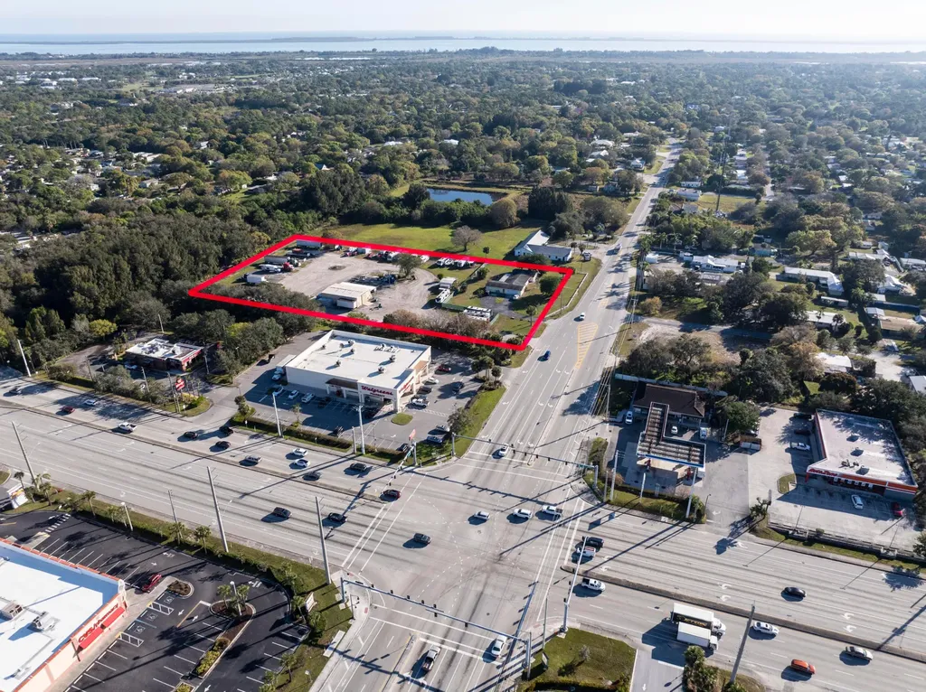 392 E Midway Road Fort Pierce FL 34982