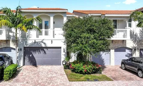 100 NW 69th Circle Boca Raton FL 33487