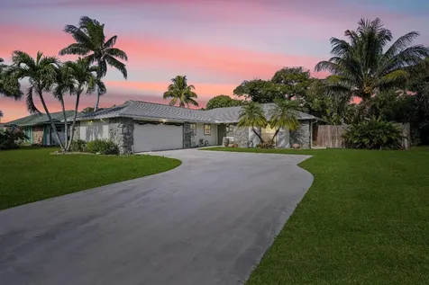11833 Greenbriar Circle Wellington FL 33414