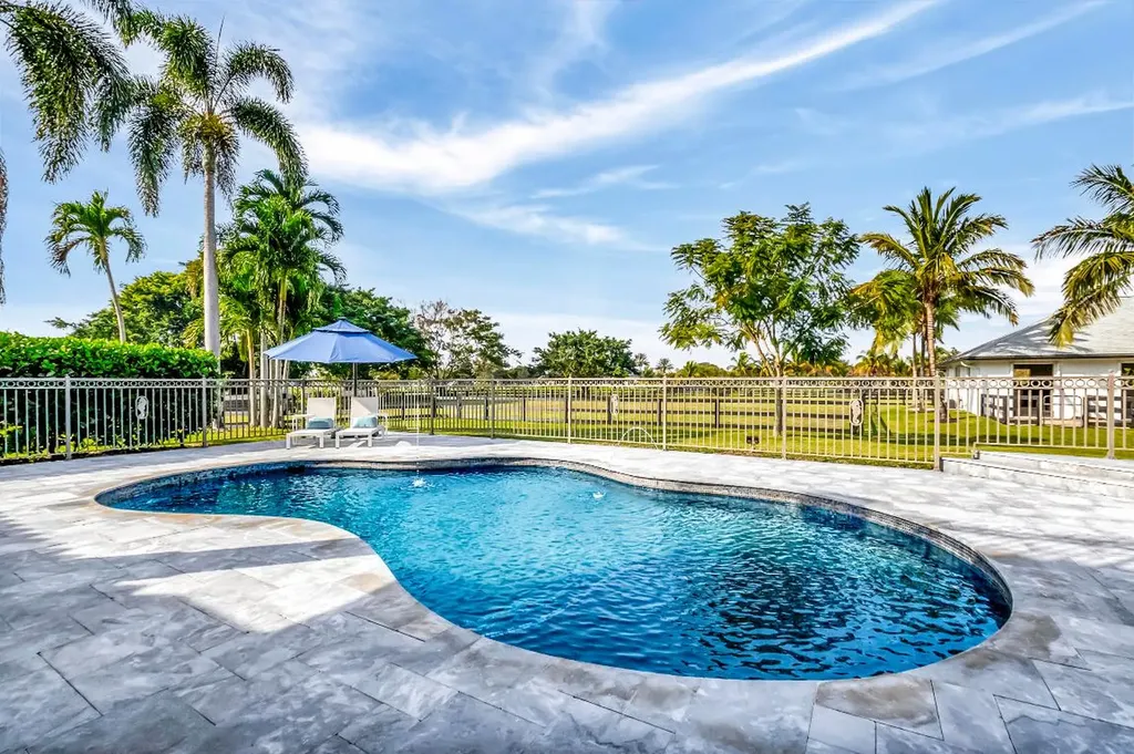 10321 El Paraiso Place S Delray Beach FL 33446
