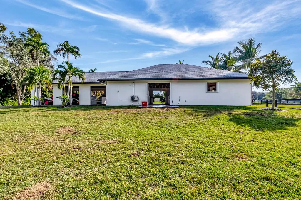 10321 El Paraiso Place S Delray Beach FL 33446
