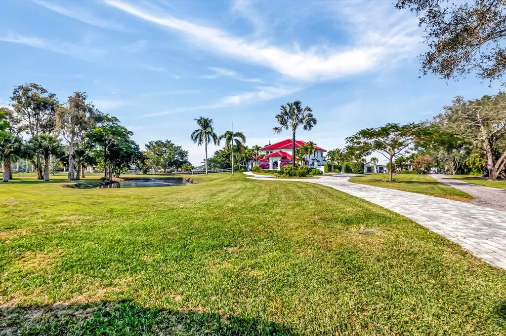 10321 El Paraiso Place S Delray Beach FL 33446