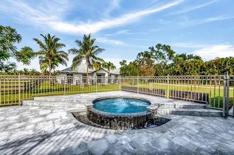 10321 El Paraiso Place S Delray Beach FL 33446