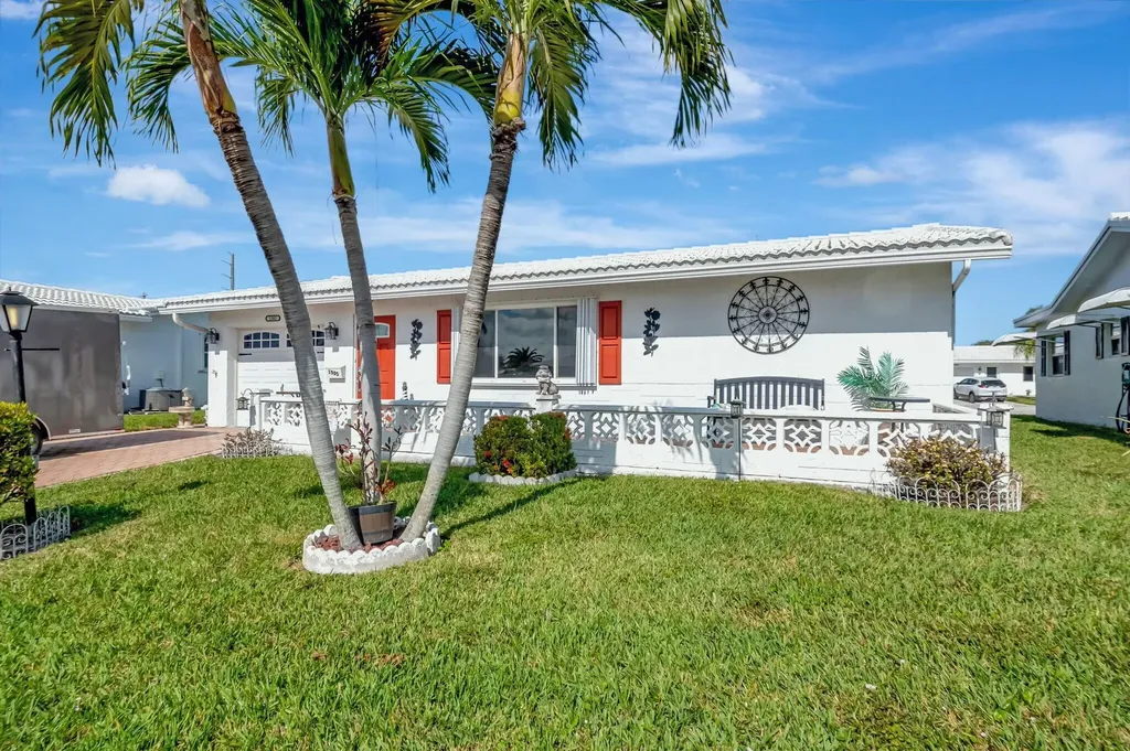 1505 SW 17th Avenue Boynton Beach FL 33426
