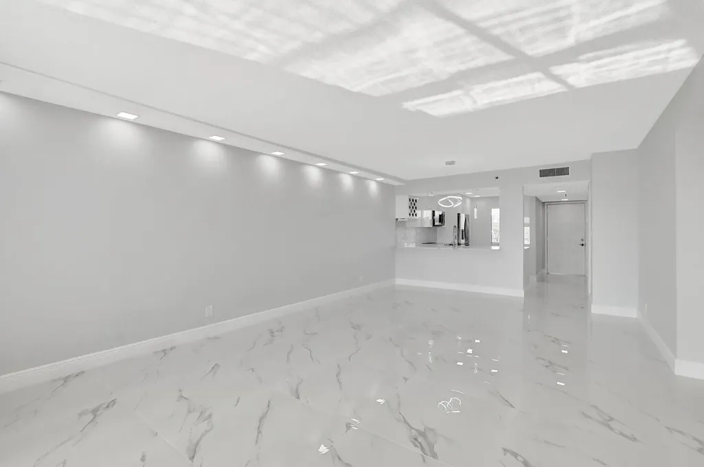 7076 Huntington Lane Delray Beach FL 33446