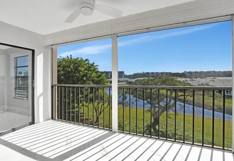 7076 Huntington Lane Delray Beach FL 33446