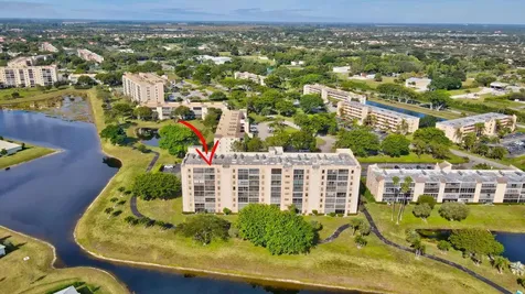 7076 Huntington Lane Delray Beach FL 33446