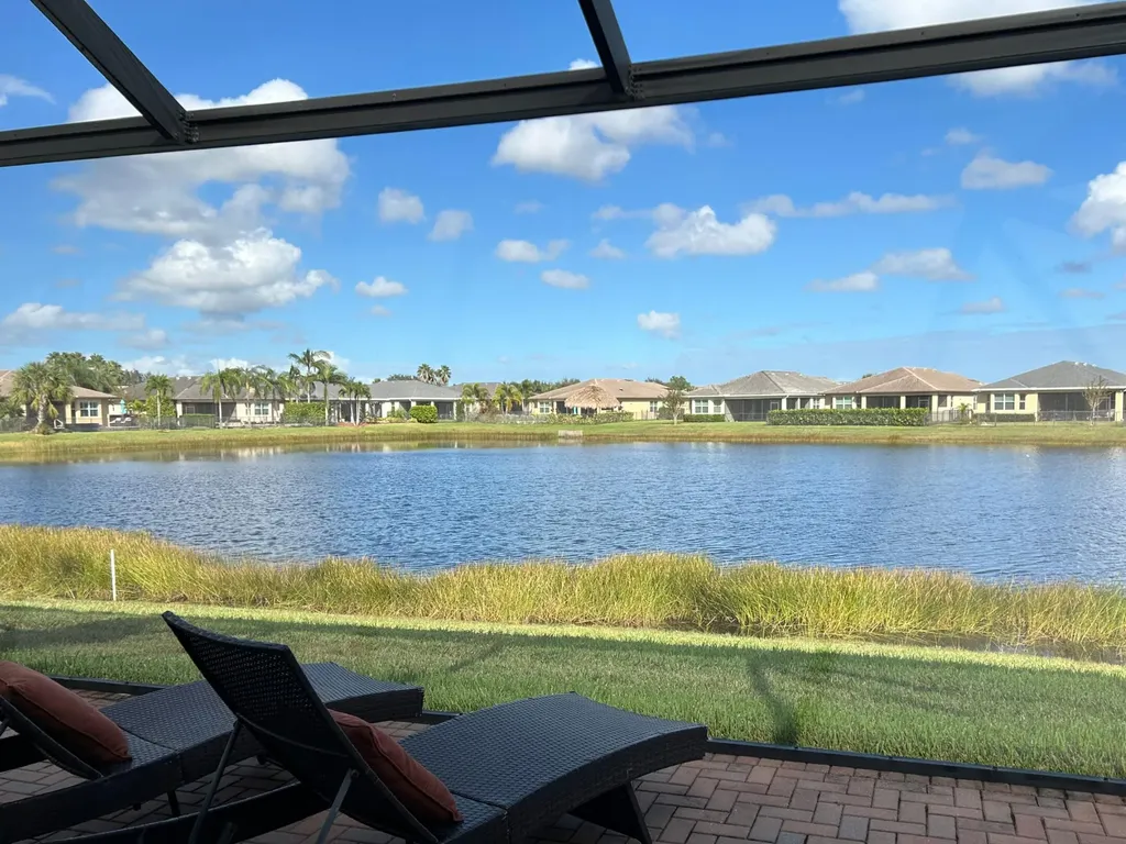 11201 SW Parkside Drive Port St Lucie FL 34987