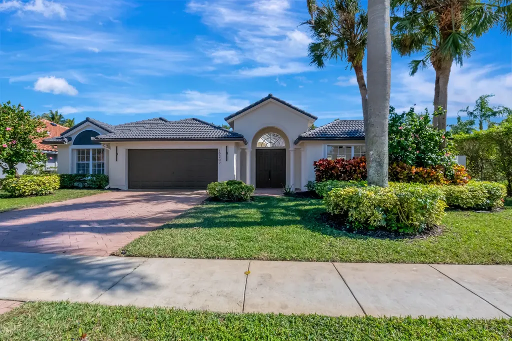 19207 Cloister Lake Lane Boca Raton FL 33498